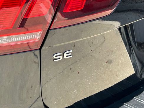 Certified 2024 Volkswagen Tiguan SE R-Line FWD image 27