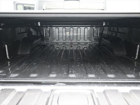 Certified 2024 Jeep Gladiator Sport image 23