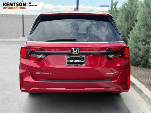 Used 2025 Honda Odyssey Sport-L image 6
