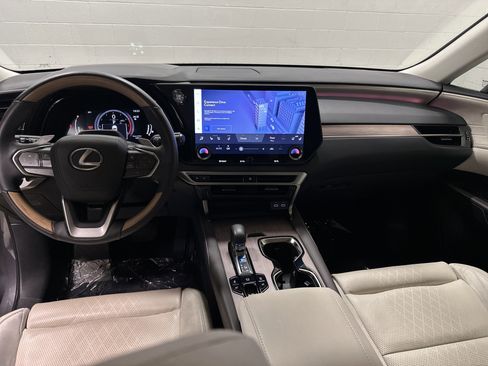 Certified 2024 Lexus RX 350 AWD w/ Convenience Package image 29