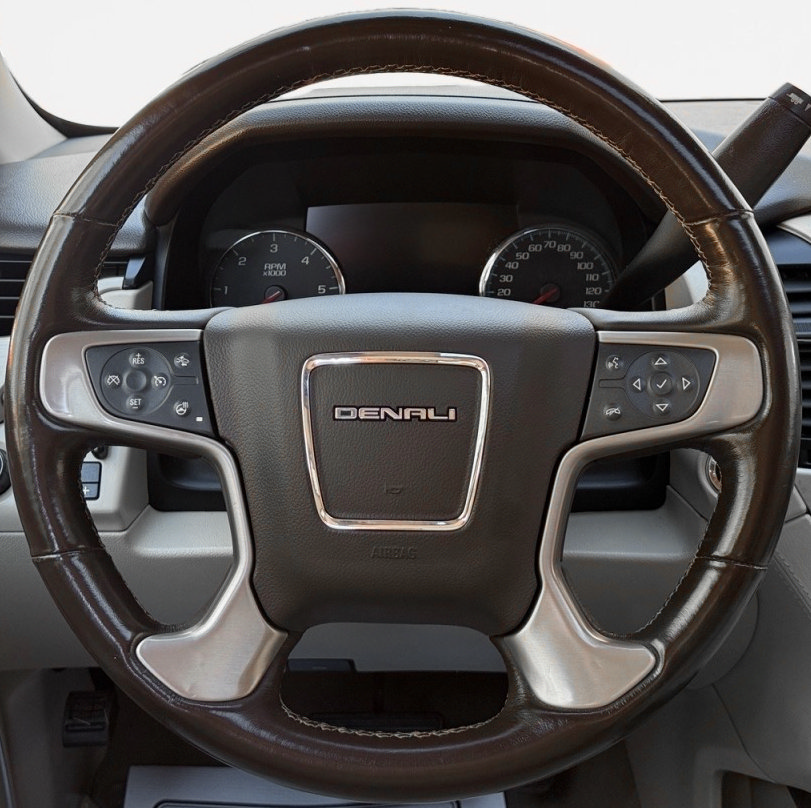 Used 2020 GMC Yukon XL Denali AWD/4WD image 18