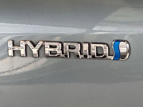 Used 2020 Toyota Highlander XLE image 12