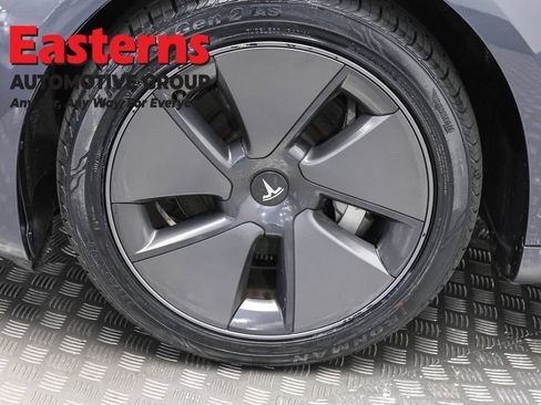 Used 2023 Tesla Model 3 Standard Range RWD image 27