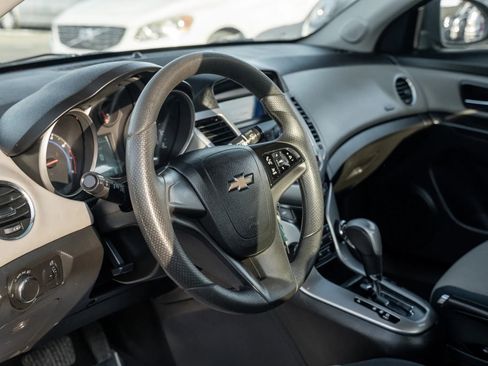 Used 2016 Chevrolet Cruze LS image 14