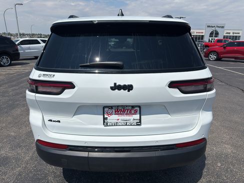 Certified 2025 Jeep Grand Cherokee L Laredo AWD/4WD image 6