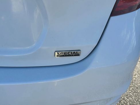 Used 2018 Nissan Versa Note SV w/ SV Special Edition Package image 7