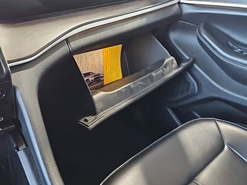 Used 2024 Jeep Grand Cherokee Limited image 29