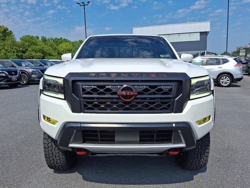 Used 2022 Nissan Frontier PRO-4X w/ Off-Road Protection Package image 2