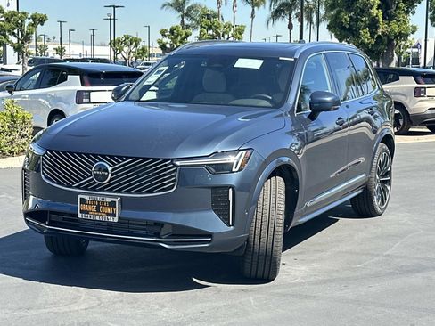 New 2026 Volvo XC90 T8 Plus image 3