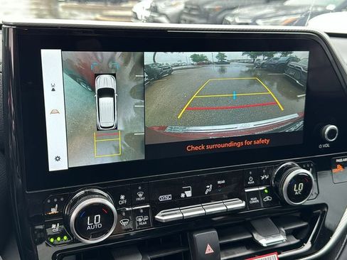New 2026 Toyota Highlander Platinum AWD/4WD image 34