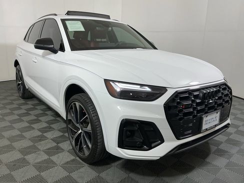 Used 2024 Audi SQ5 Premium Plus w/ Premium Plus Package image 4