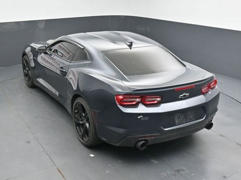 Used 2022 Chevrolet Camaro LT RWD image 14