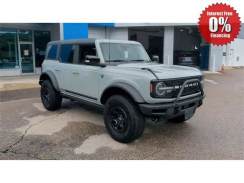 Used 2021 Ford Bronco First Edition AWD/4WD image 2