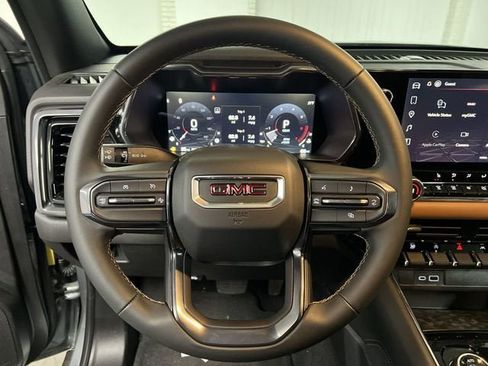 New 2025 GMC Canyon AT4 w/ Nightfall Edition AWD/4WD image 11