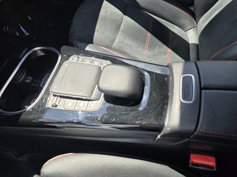 Used 2022 Mercedes-Benz CLA 250 image 16