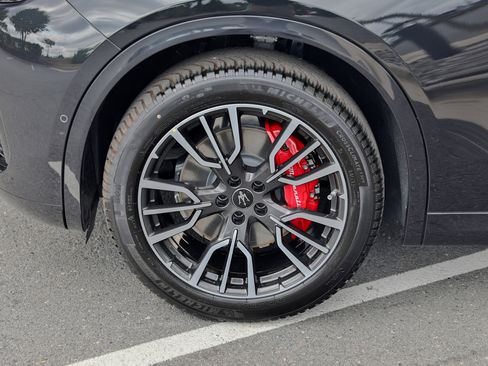 New 2024 Maserati Grecale GT image 9