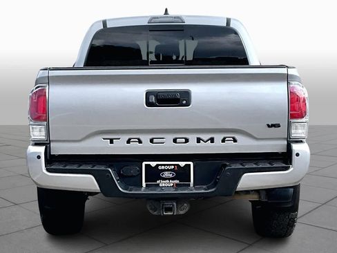 Used 2020 Toyota Tacoma TRD Sport image 5