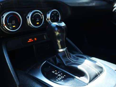 Used 2018 FIAT 124 Spider Classica w/ Technology Group image 46