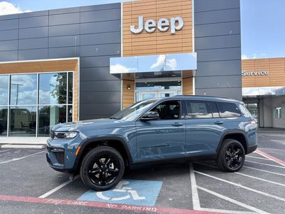 New 2026 Jeep Grand Cherokee L Limited w/ Limited Altitude Package