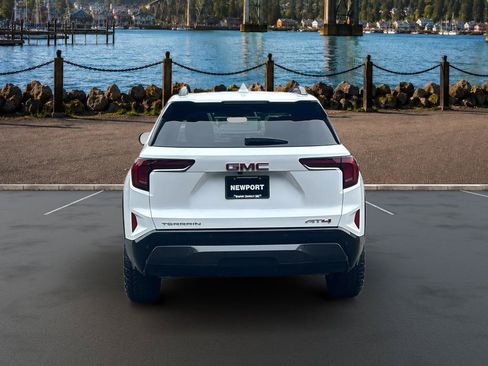 New 2027 GMC Terrain AT4 w/ Technology Package II AWD/4WD image 6