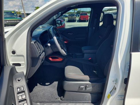 Certified 2024 Nissan Frontier PRO-4X w/ Technology Package AWD/4WD image 11