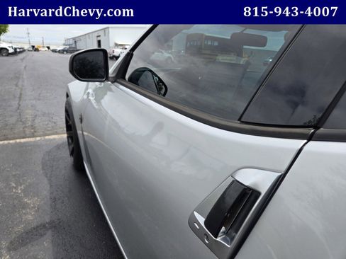 Used 2014 Nissan 370Z Coupe w/ Sport Package RWD image 33