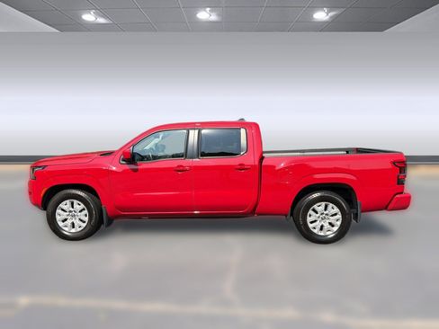 Used 2023 Nissan Frontier SV w/ Technology Package RWD image 2