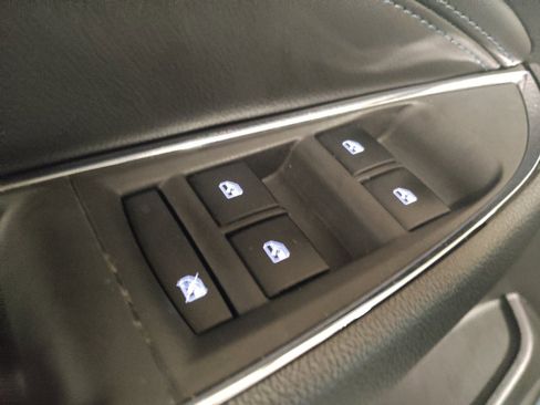 Used 2017 Chevrolet Cruze Premier FWD image 27