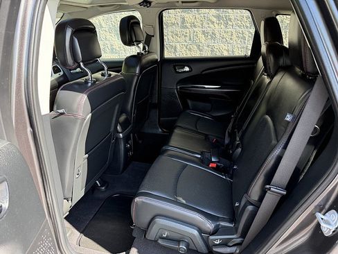 Used 2018 Dodge Journey GT AWD/4WD image 23