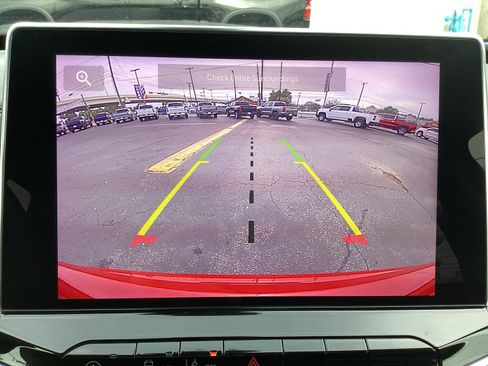 Used 2024 Jeep Compass Latitude image 19