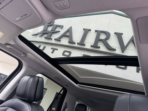 Used 2025 Lincoln Navigator Reserve AWD/4WD image 26