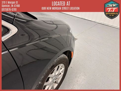 Used 2024 Chrysler Pacifica Touring-L FWD image 32