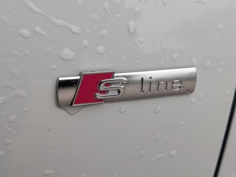 Certified 2024 Audi Q3 2.0T Premium Plus w/ Premium Plus Package image 13