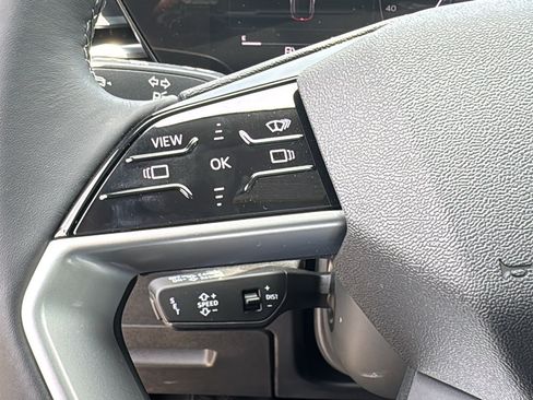 Used 2025 Audi Q5 Premium AWD/4WD image 23