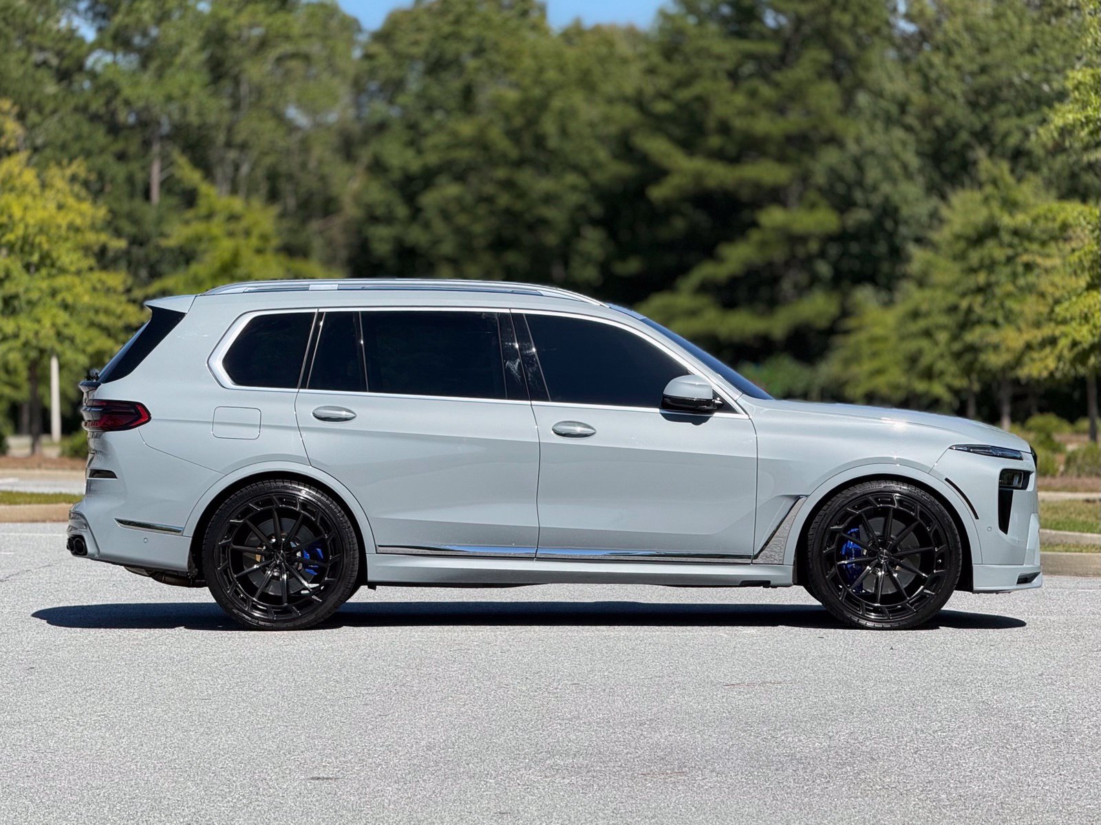 Used 2024 BMW ALPINA XB7 AWD/4WD image 12