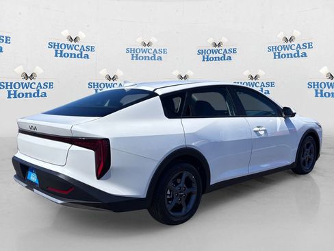 Used 2025 Kia K4 FWD image 8