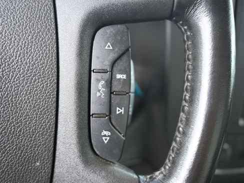 Used 2022 Chevrolet Express 3500 w/ Power Convenience Package RWD image 17