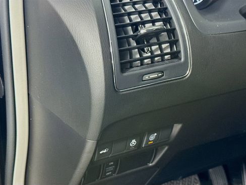 Used 2023 Nissan Armada Platinum w/ Captain's Chairs Package image 10