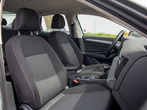 Used 2025 Volkswagen Jetta S FWD image 19
