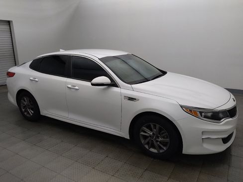 Used 2018 Kia Optima LX w/ Convenience Package FWD image 11