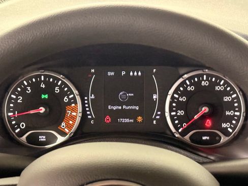 Used 2019 Jeep Renegade Sport w/ Sport Appearance Group AWD/4WD image 21