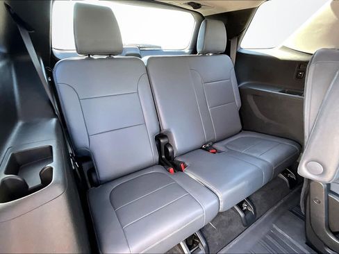 Used 2018 Chevrolet Traverse Premier image 26