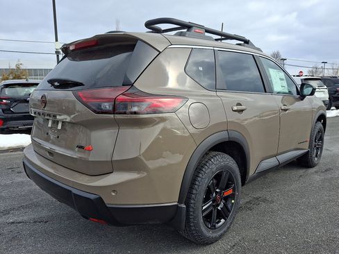 New 2026 Nissan Rogue Rock Creek image 4