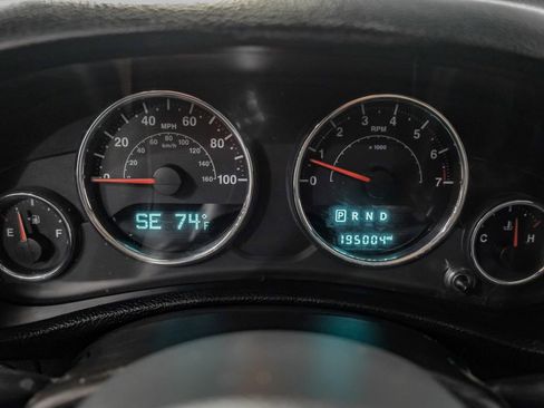 Used 2014 Jeep Wrangler Unlimited Rubicon w/ Connectivity Group image 18