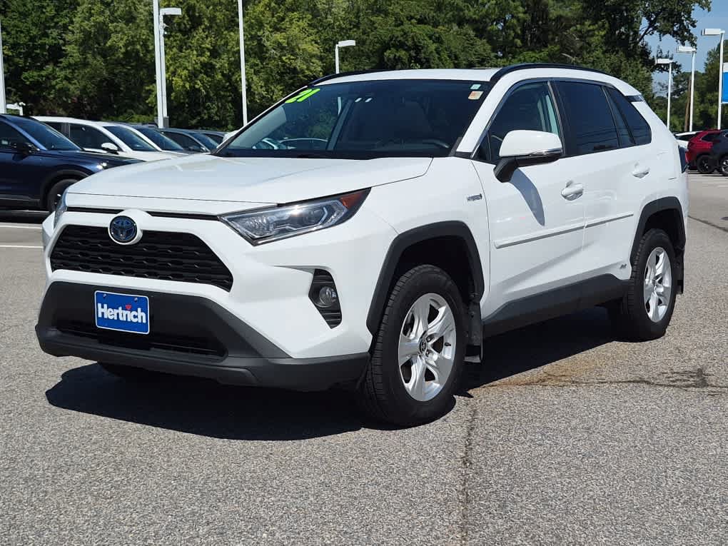 Used 2021 Toyota RAV4 XLE w/ Convenience Package AWD/4WD image 1