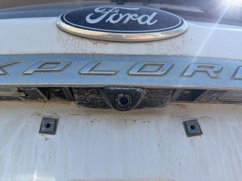 Used 2014 Ford Explorer Limited image 13