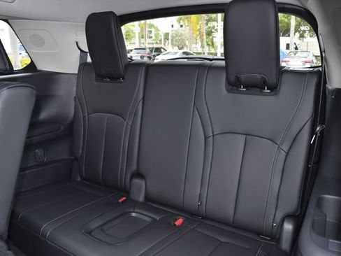 New 2027 INFINITI QX60 Luxe w/ Family Package AWD/4WD image 29