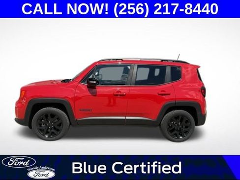 Used 2023 Jeep Renegade Altitude AWD/4WD image 3