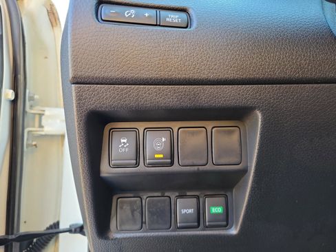 Certified 2017 Nissan Rogue SV w/ Midnight Edition image 19