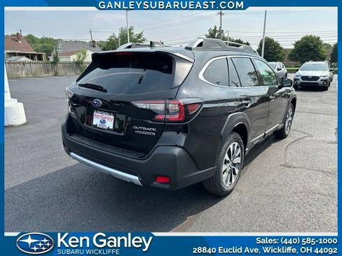 Used 2025 Subaru Outback Touring XT image 5